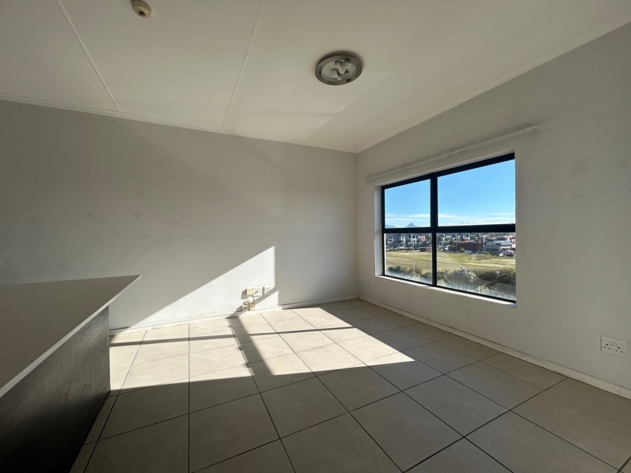 1 Bedroom Property for Sale in Sandown Western Cape